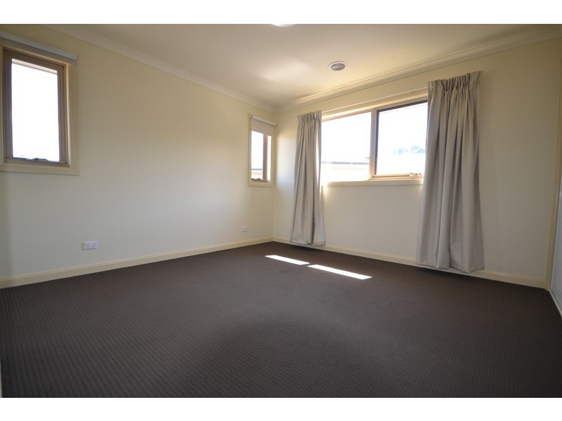 5/4-6 Cambridge Road, Mooroolbark VIC 3138