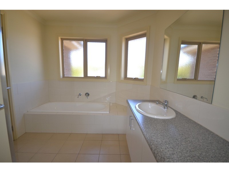 5/4-6 Cambridge Road, Mooroolbark VIC 3138