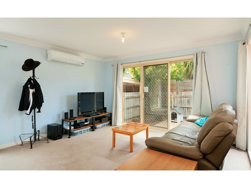 3/21 Luscombe Court, Kilsyth VIC 3137