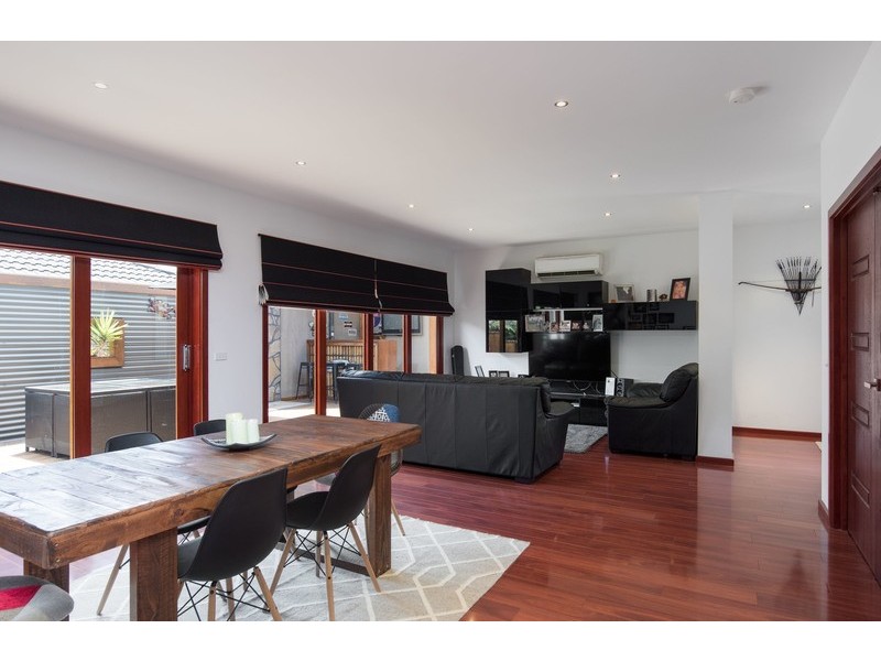 19a Blackburn Road, Mooroolbark VIC 3138