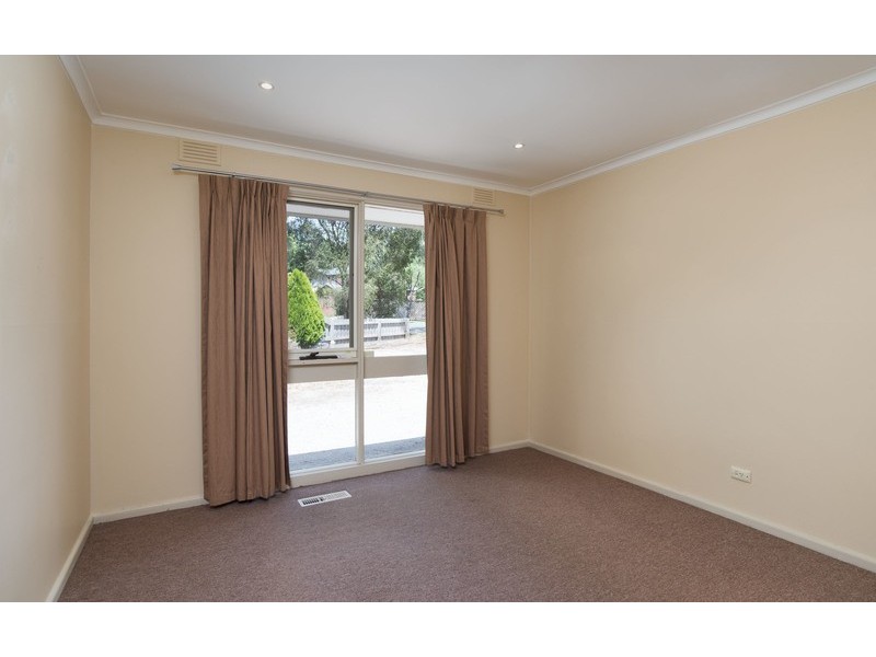 56 Lyons Road, Croydon North VIC 3136