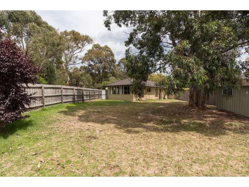 56 Lyons Road, Croydon North VIC 3136