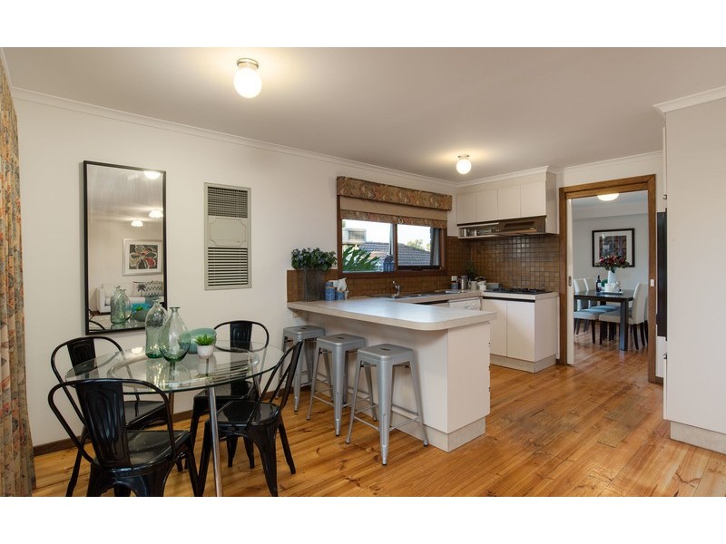 12 Ambon Rise, Croydon North VIC 3136