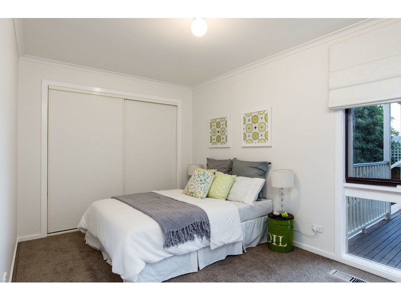12 Ambon Rise, Croydon North VIC 3136