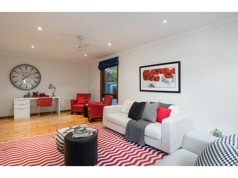 12 Ambon Rise, Croydon North VIC 3136