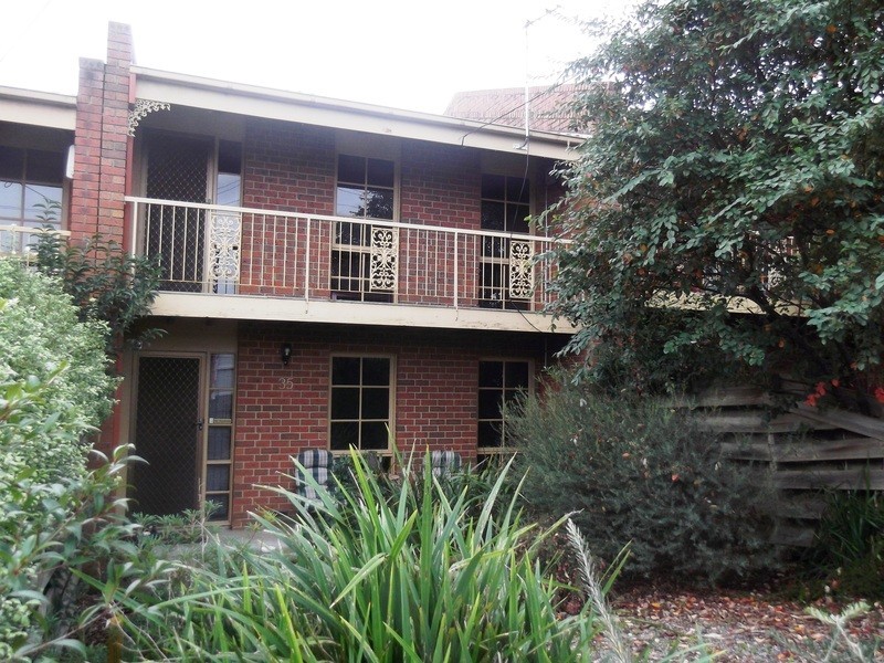35 Marlow Street, Mooroolbark VIC 3138