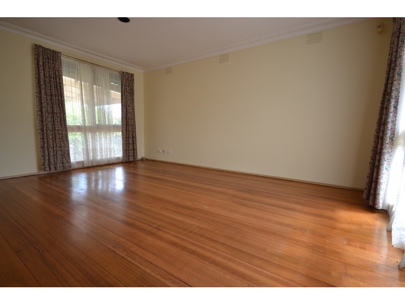 29 Hedwig Drive, Mooroolbark VIC 3138