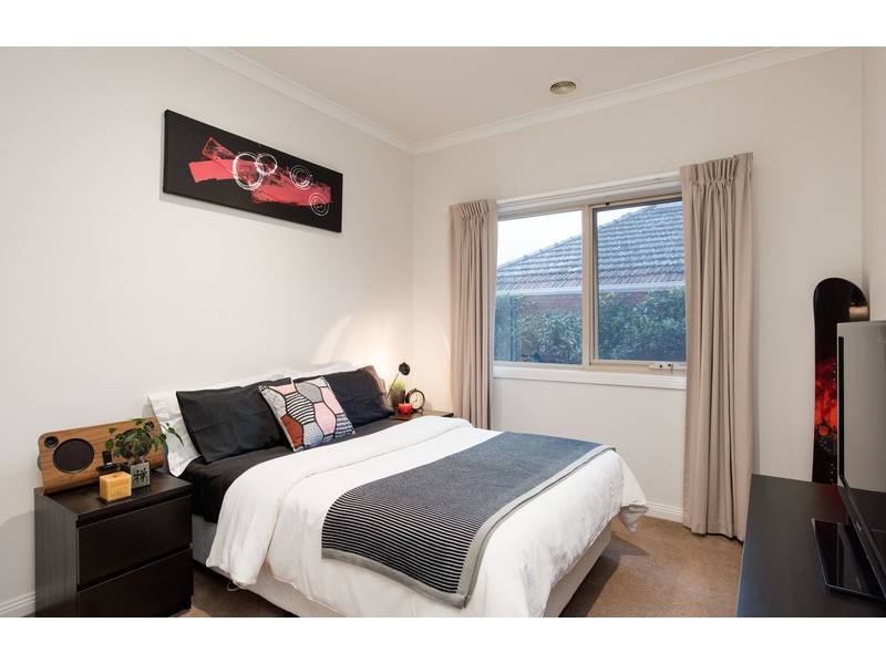 8 Greenville Street, Mooroolbark VIC 3138