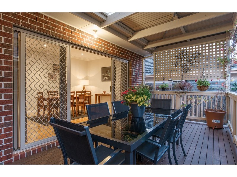 8 Greenville Street, Mooroolbark VIC 3138