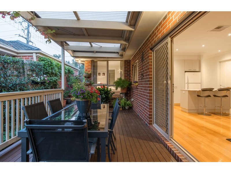 8 Greenville Street, Mooroolbark VIC 3138