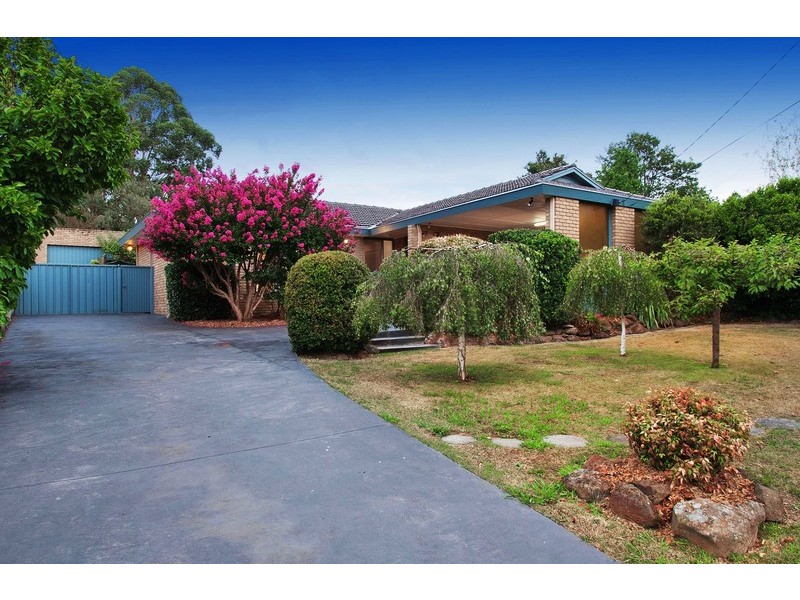 8 Harvest Drive, Chirnside Park VIC 3116