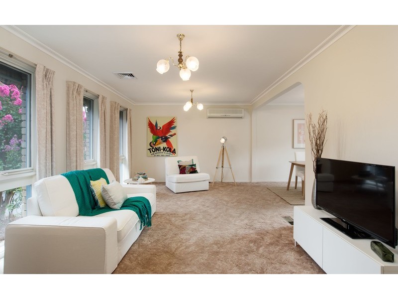 8 Harvest Drive, Chirnside Park VIC 3116