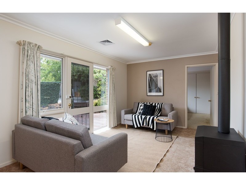 8 Harvest Drive, Chirnside Park VIC 3116