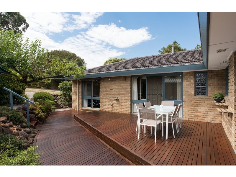 8 Harvest Drive, Chirnside Park VIC 3116