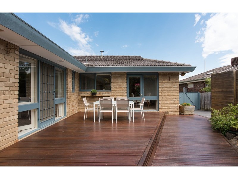 8 Harvest Drive, Chirnside Park VIC 3116