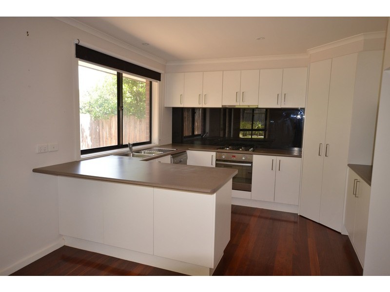 16A Lockhart Court, Kilsyth VIC 3137