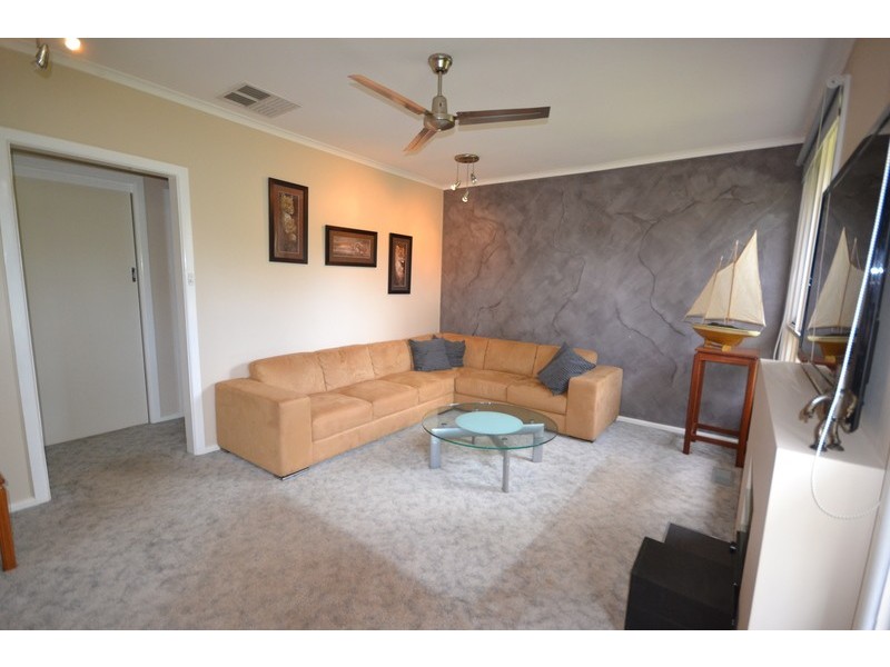 1/24 Kipling Avenue, Mooroolbark VIC 3138