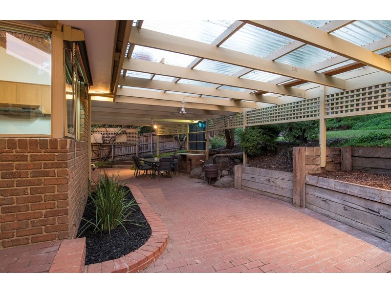 11 Justin Court, Croydon North VIC 3136