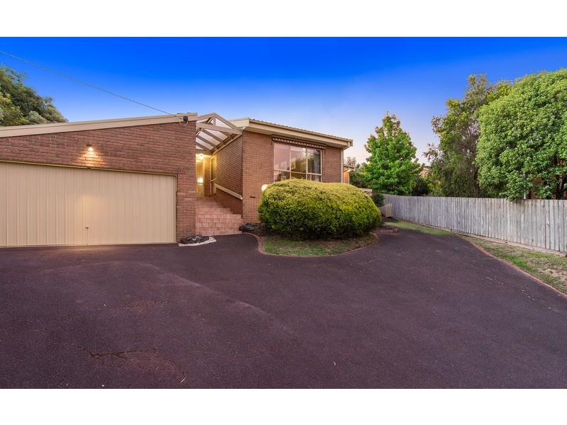 11 Justin Court, Croydon North VIC 3136