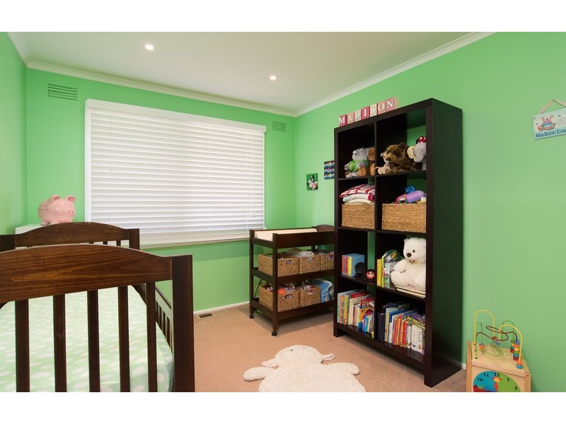 11 Dryden Concourse, Mooroolbark VIC 3138