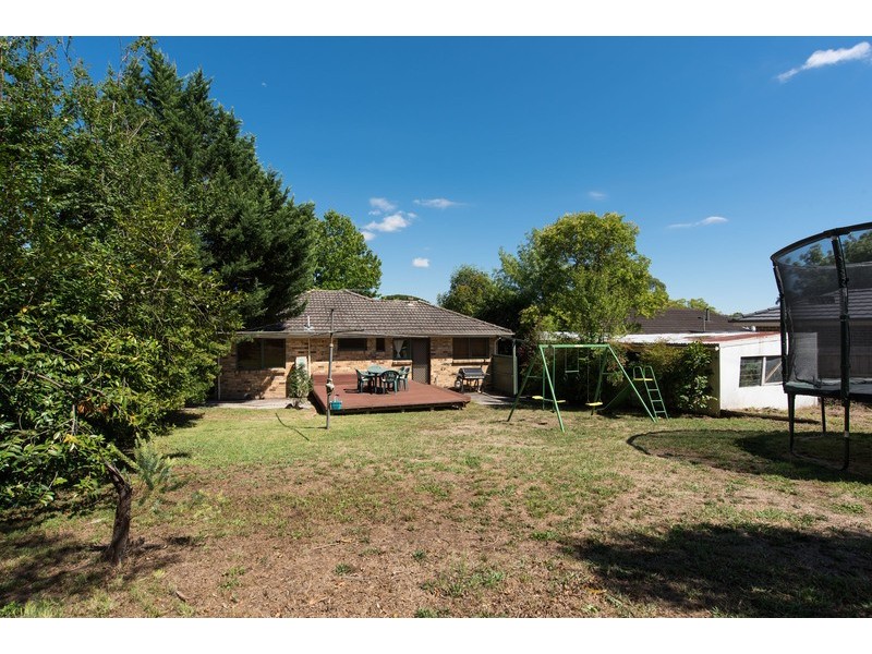 11 Dryden Concourse, Mooroolbark VIC 3138