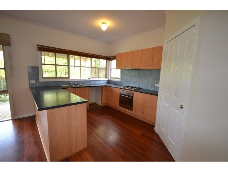 20 Masefield Avenue, Mooroolbark VIC 3138