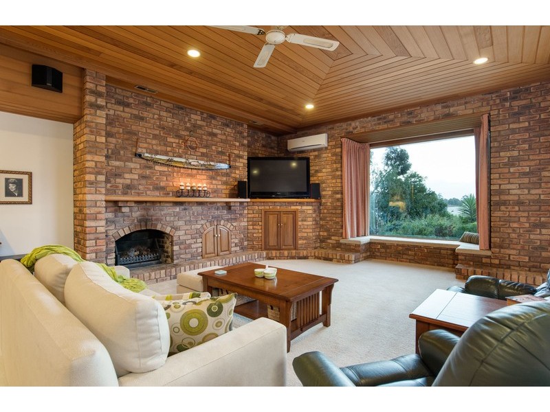 19 Darling Road, Gruyere VIC 3770