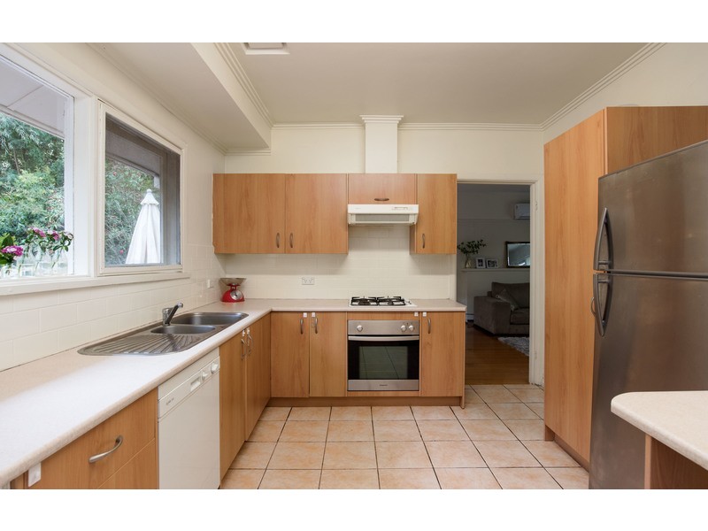 4 Newman Road, Mooroolbark VIC 3138
