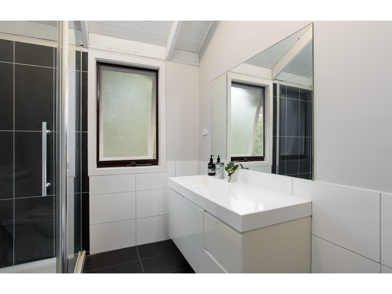 4 Newman Road, Mooroolbark VIC 3138