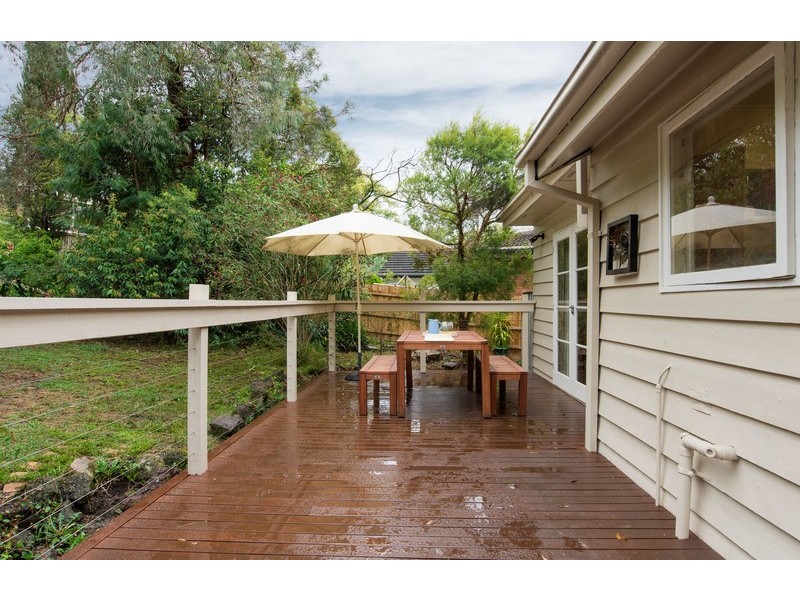 4 Newman Road, Mooroolbark VIC 3138