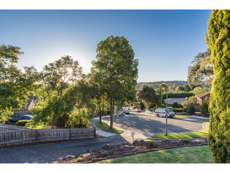 7 Westall Court, Mooroolbark VIC 3138