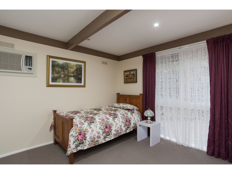 6 Daymar Drive, Mooroolbark VIC 3138