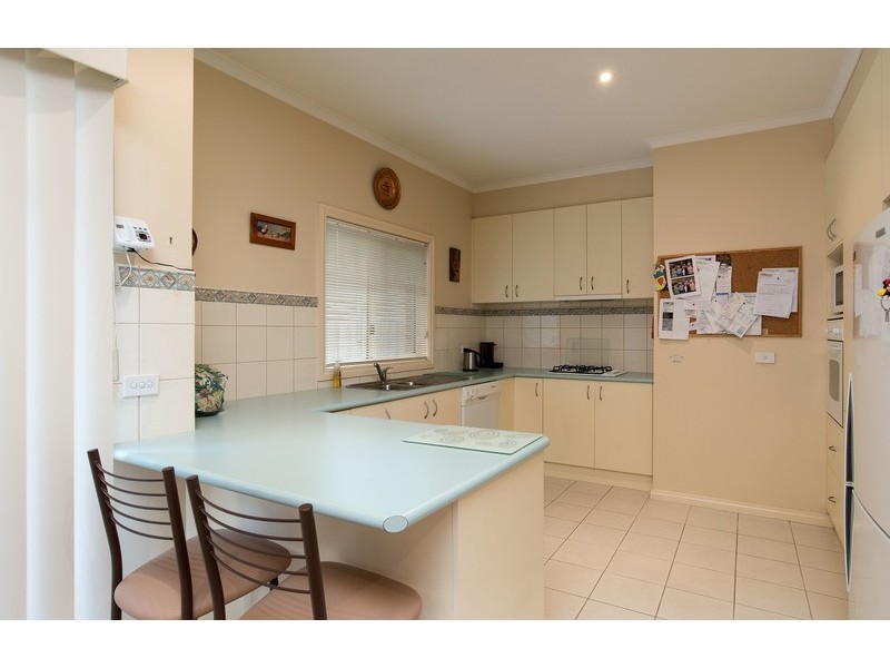 3/8 Swinburne Avenue, Mooroolbark VIC 3138