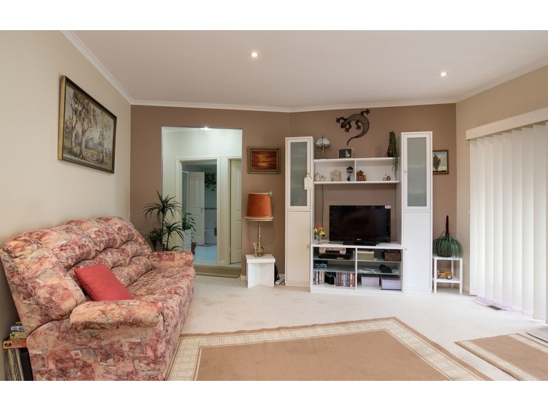 3/8 Swinburne Avenue, Mooroolbark VIC 3138