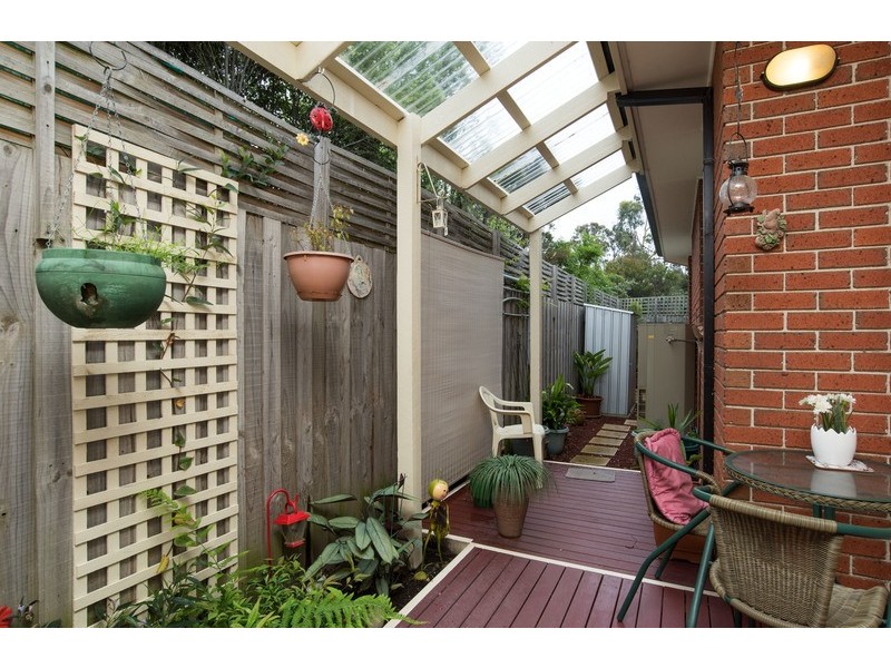 3/8 Swinburne Avenue, Mooroolbark VIC 3138