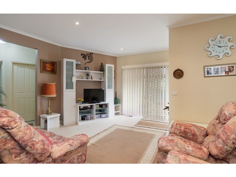 3/8 Swinburne Avenue, Mooroolbark VIC 3138