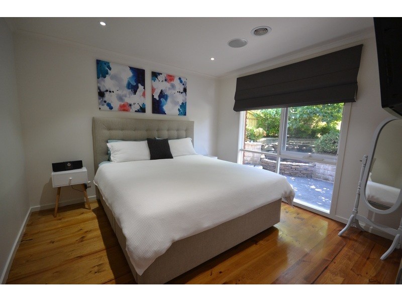 11 Ravenswood Court, Montrose VIC 3765