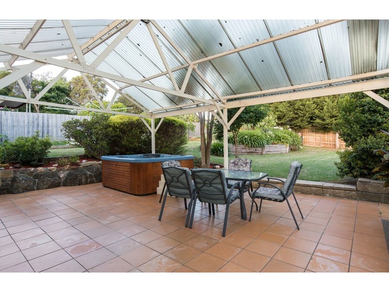 160 Hayrick Lane, Mooroolbark VIC 3138