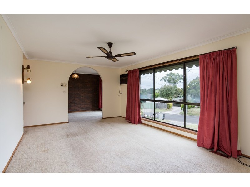 2 Karin Court, Mooroolbark VIC 3138