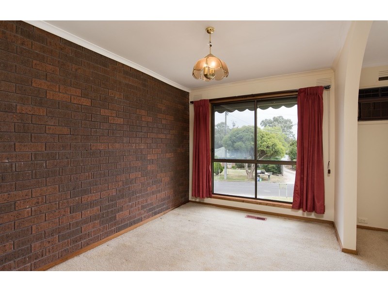 2 Karin Court, Mooroolbark VIC 3138