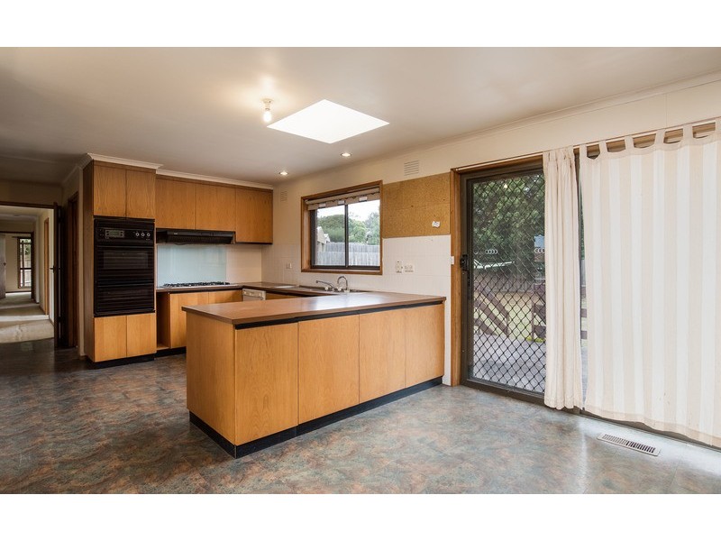 2 Karin Court, Mooroolbark VIC 3138