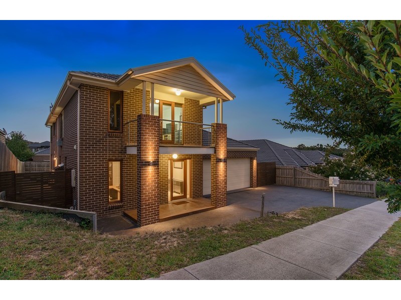 42 Tudor Drive, Mooroolbark VIC 3138