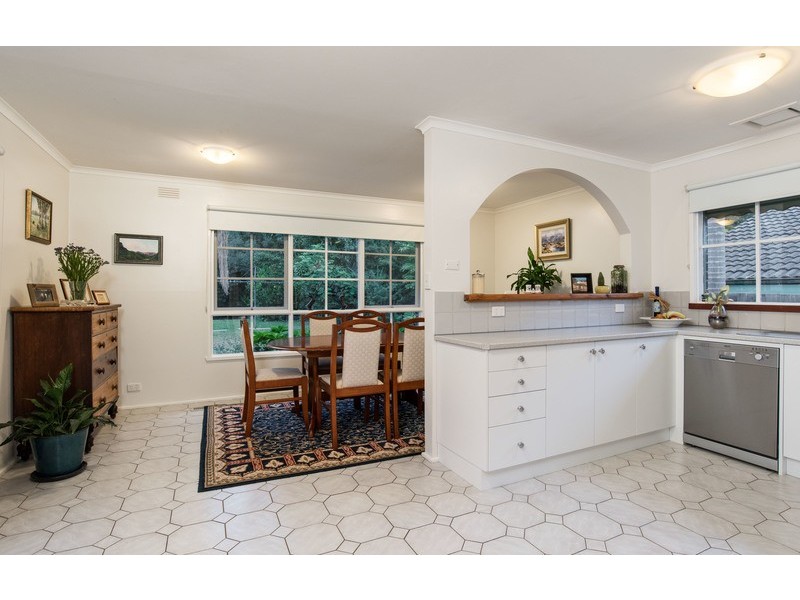 11 Aileen Avenue, Montrose VIC 3765