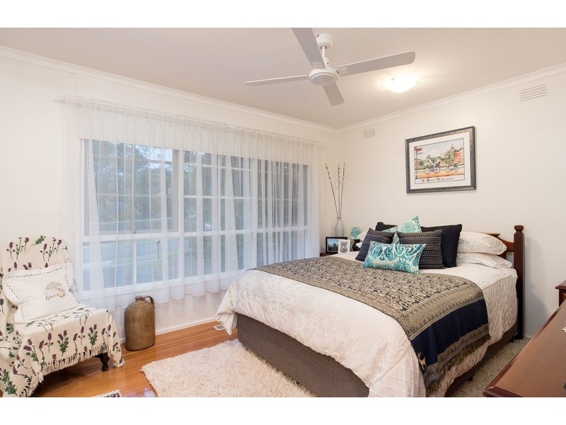 11 Aileen Avenue, Montrose VIC 3765