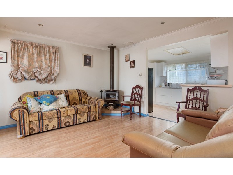 7 Holmes Road, Mooroolbark VIC 3138