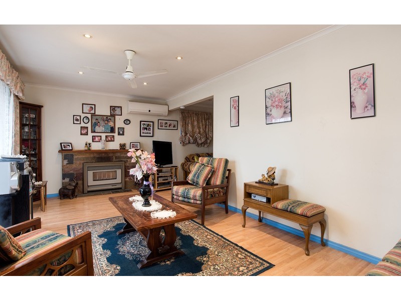 7 Holmes Road, Mooroolbark VIC 3138
