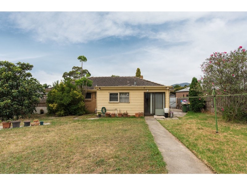 7 Holmes Road, Mooroolbark VIC 3138