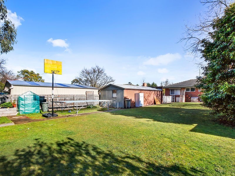 18 Hawthory Road, Kilsyth VIC 3137