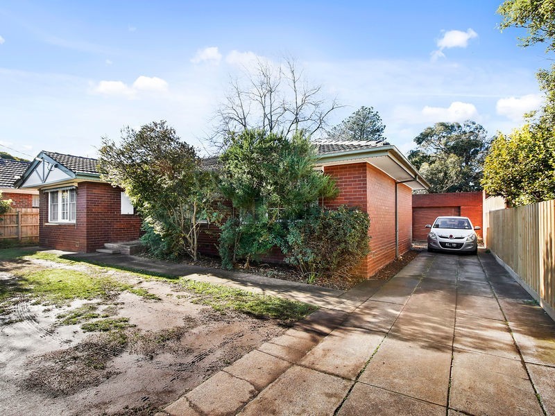 18 Hawthory Road, Kilsyth VIC 3137