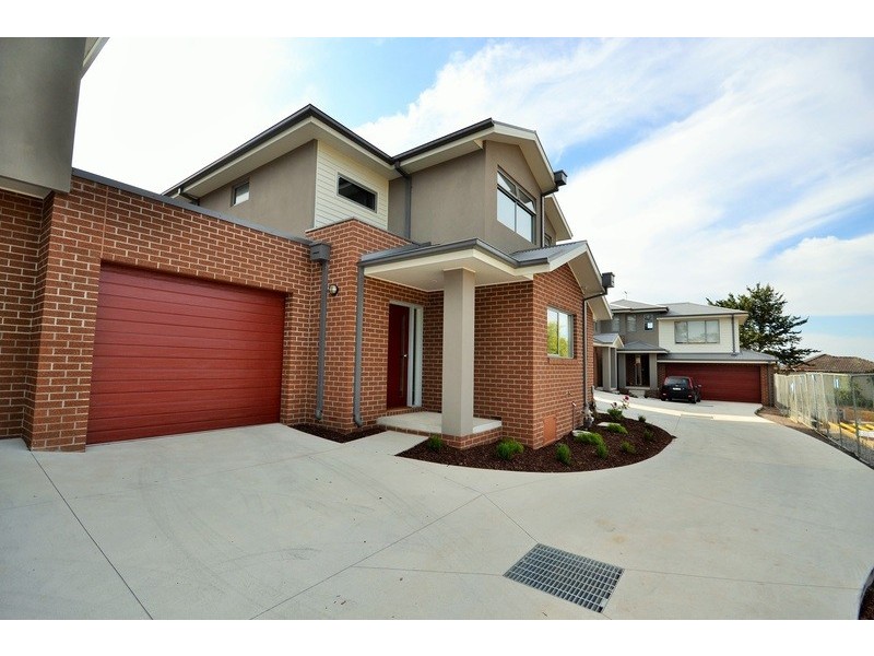 2/4 Clyde Street, Lilydale VIC 3140